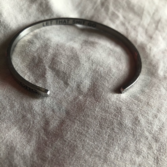 Bracelet - Picture 1 of 3